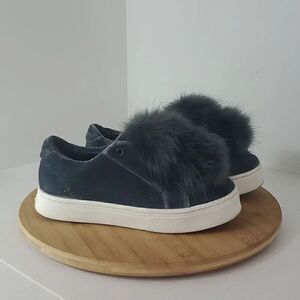 Sam Edelman Leya Velvet Pom Pom Platform Sneakers Women's Size 6.5